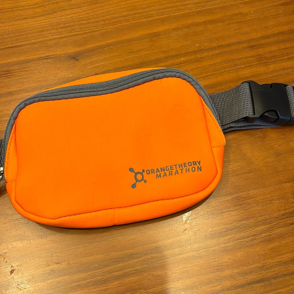 Orangetheory Belt bag NWOT